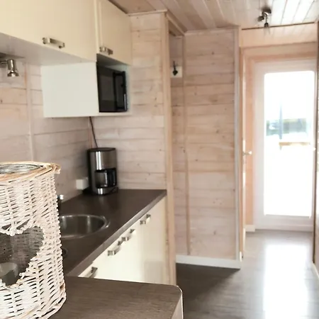 Hausboot Emmas Meerzeit, Tolle Dachterrasse, Parkplatz *