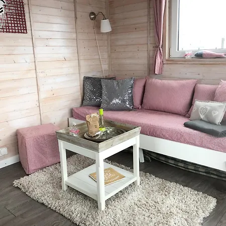 Дом отдыха Hausboot Emmas Meerzeit, Tolle Dachterrasse, Parkplatz